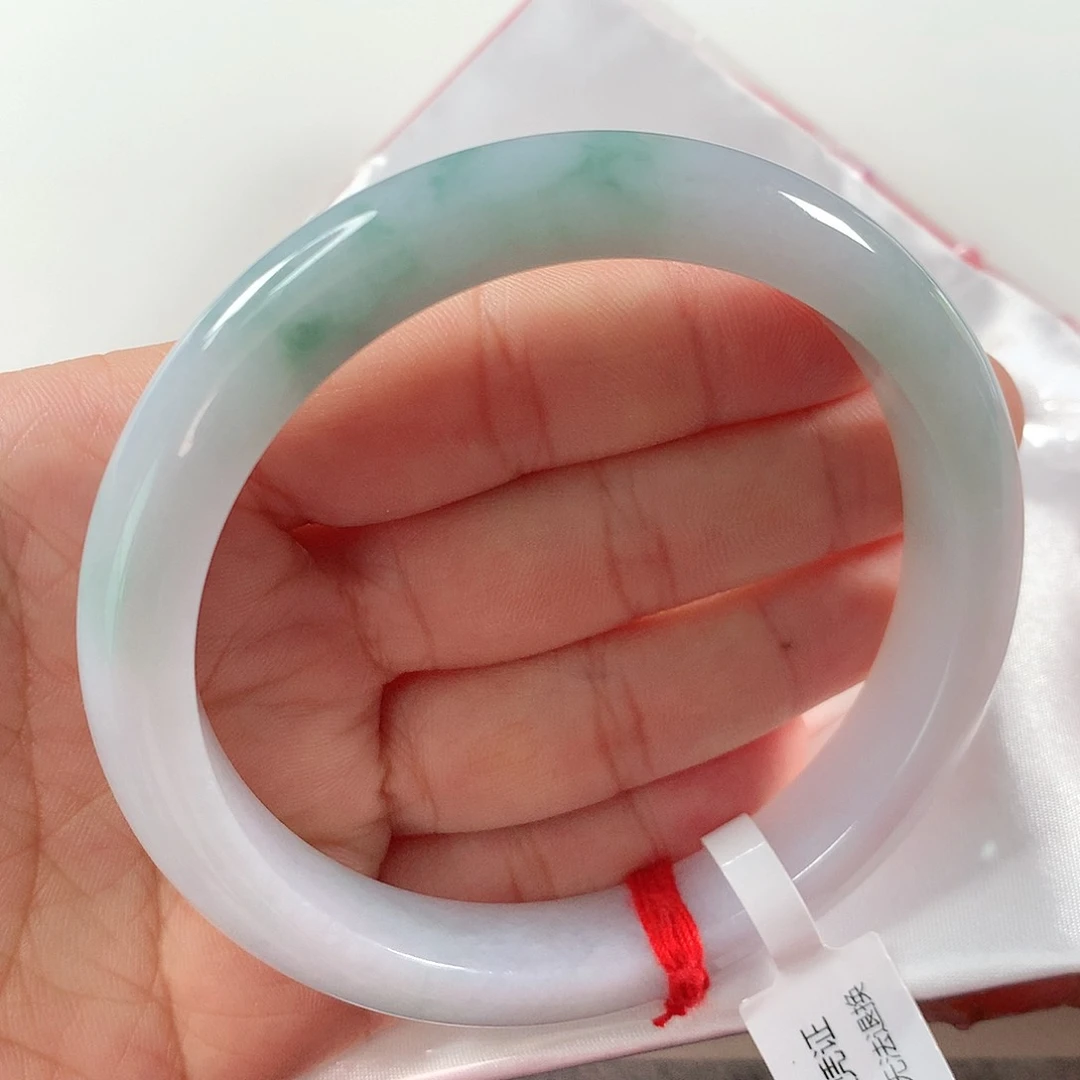 翡翠手镯未镶嵌66圈口 ⑧⑥