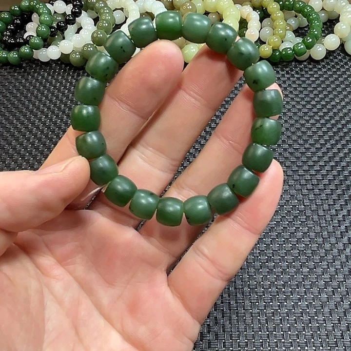 和田玉未镶嵌手串