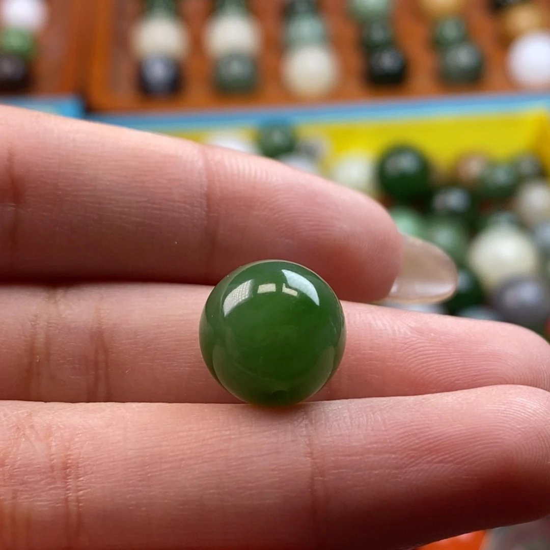 和田玉未镶嵌珠宝奇石福利碧玉单珠z12（有色飘