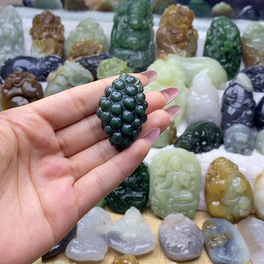 和田玉未镶嵌珠宝奇石