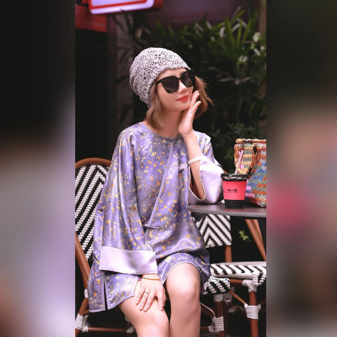 A690【满天星】夏季新款提花缎面上衣拼接不规则衣长手工盘扣