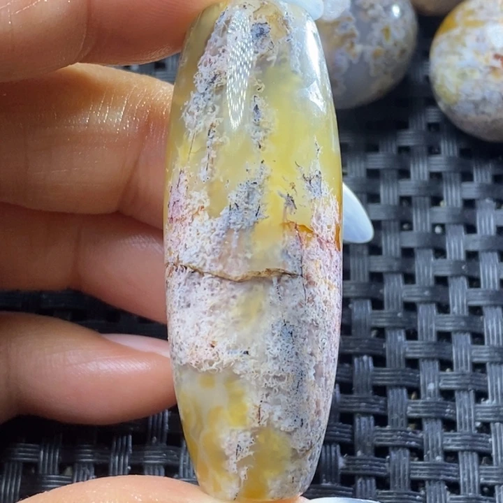 未镶嵌颈饰玛瑙/玉髓心**福