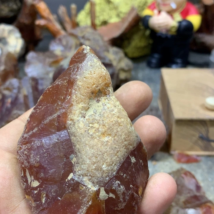 玛瑙/玉髓原石未镶嵌腾**政