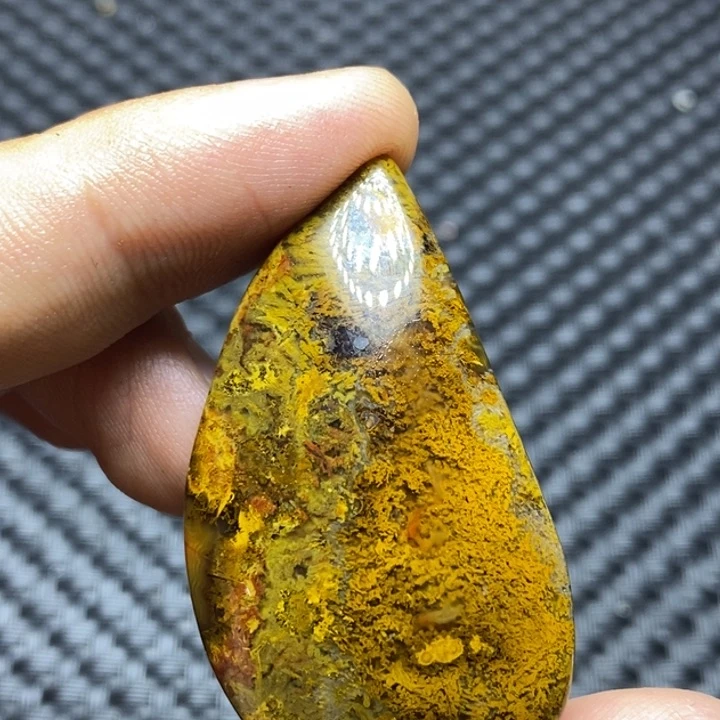 玛瑙/玉髓颈饰未镶嵌野**光