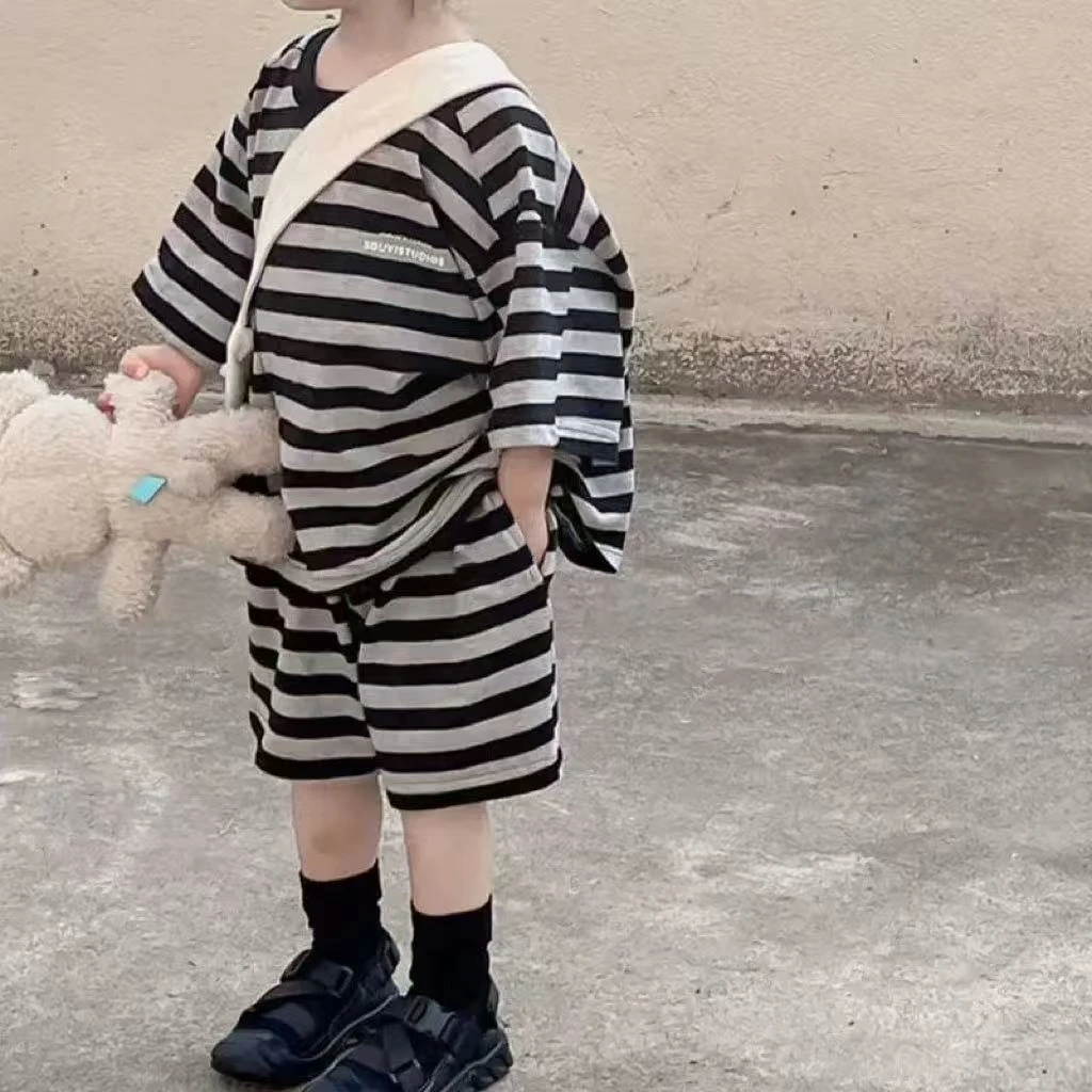 灰色粉色条子两件套