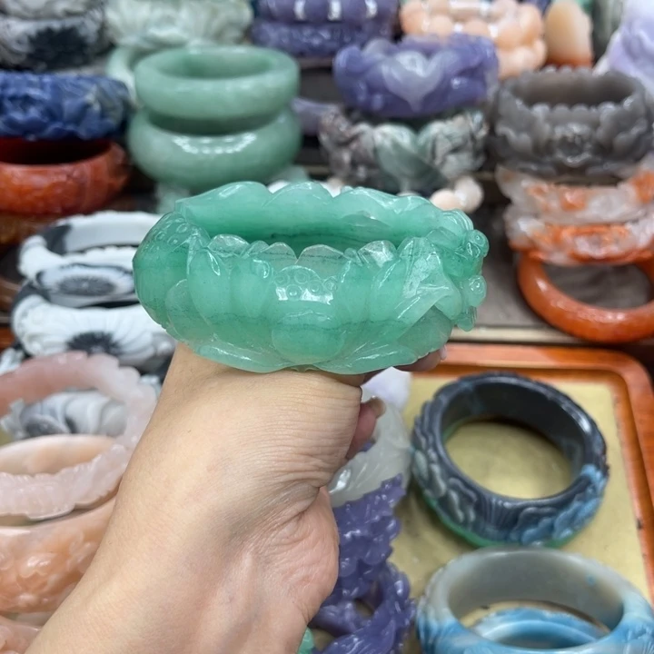 百***z石英岩玉未镶嵌手镯