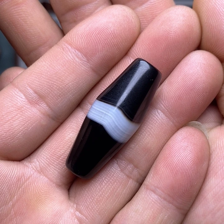 玛瑙/玉髓颈饰未镶嵌三***华