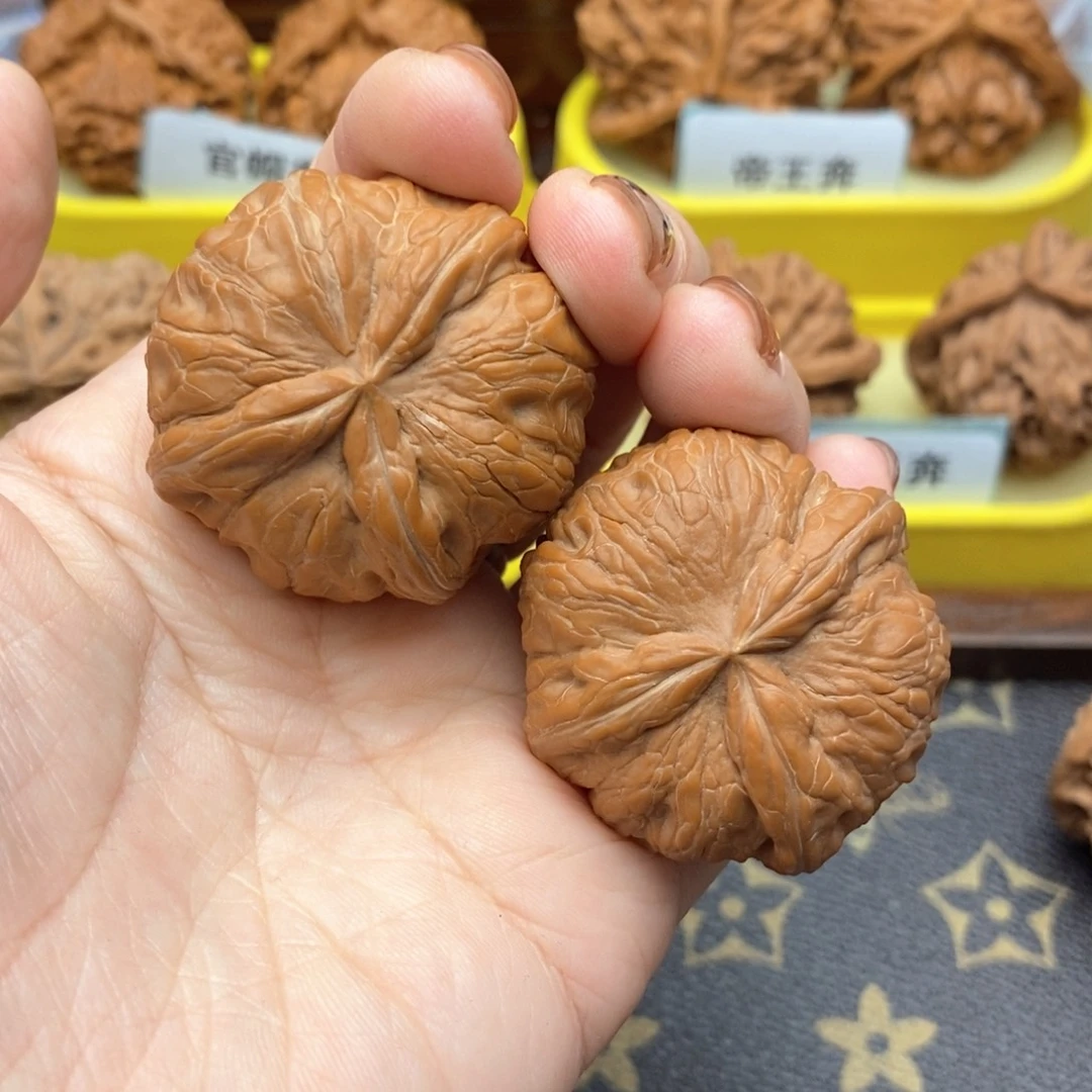 文玩核桃把件39尺元宝三棱