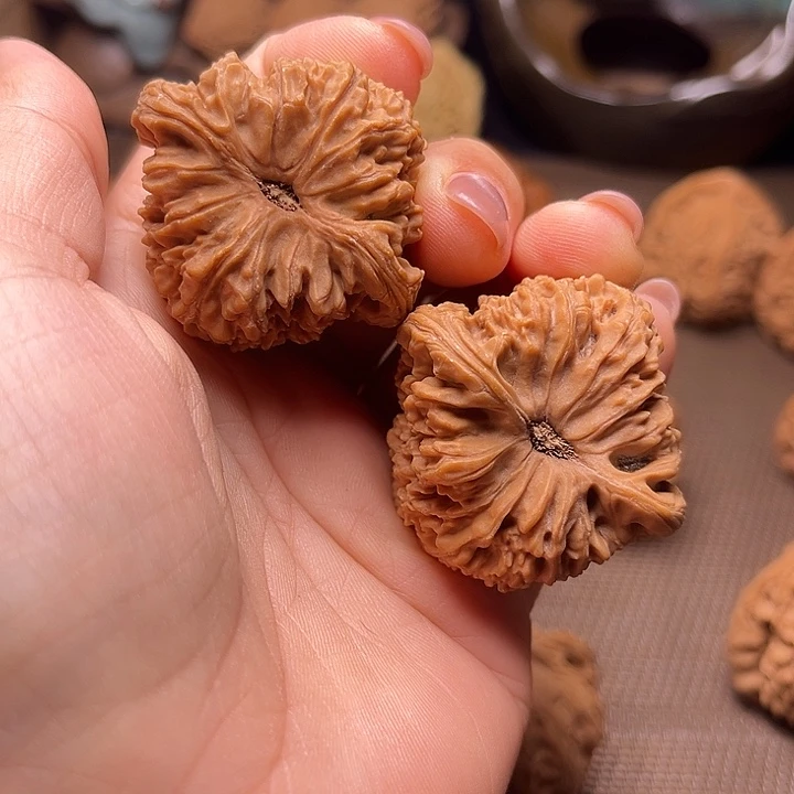 用***9核桃把件南疆石感谢支持