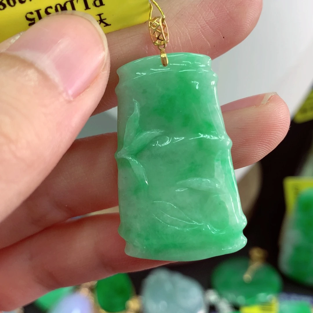 翡翠18K金镶嵌吊坠(不含链)