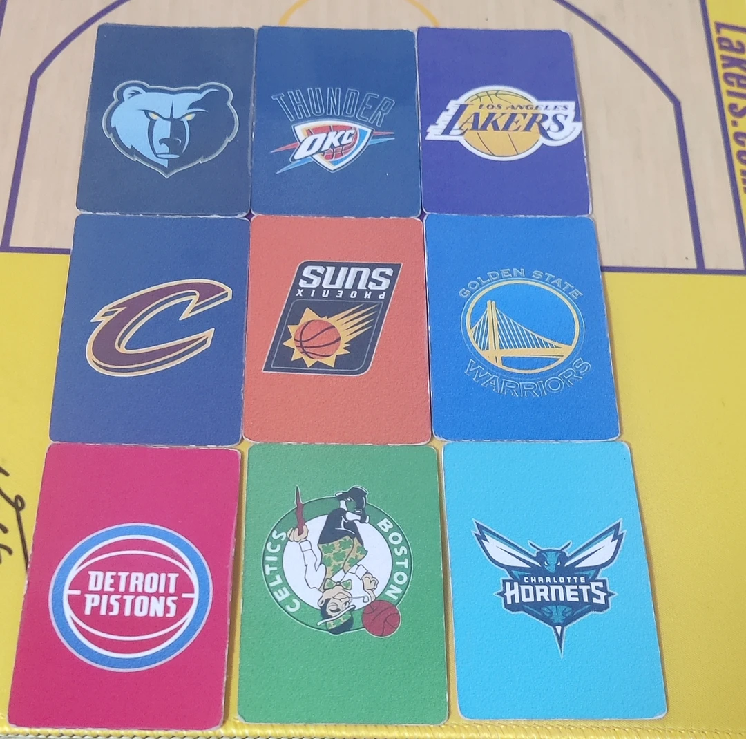 帕尼尼球星卡对对碰 队队碰