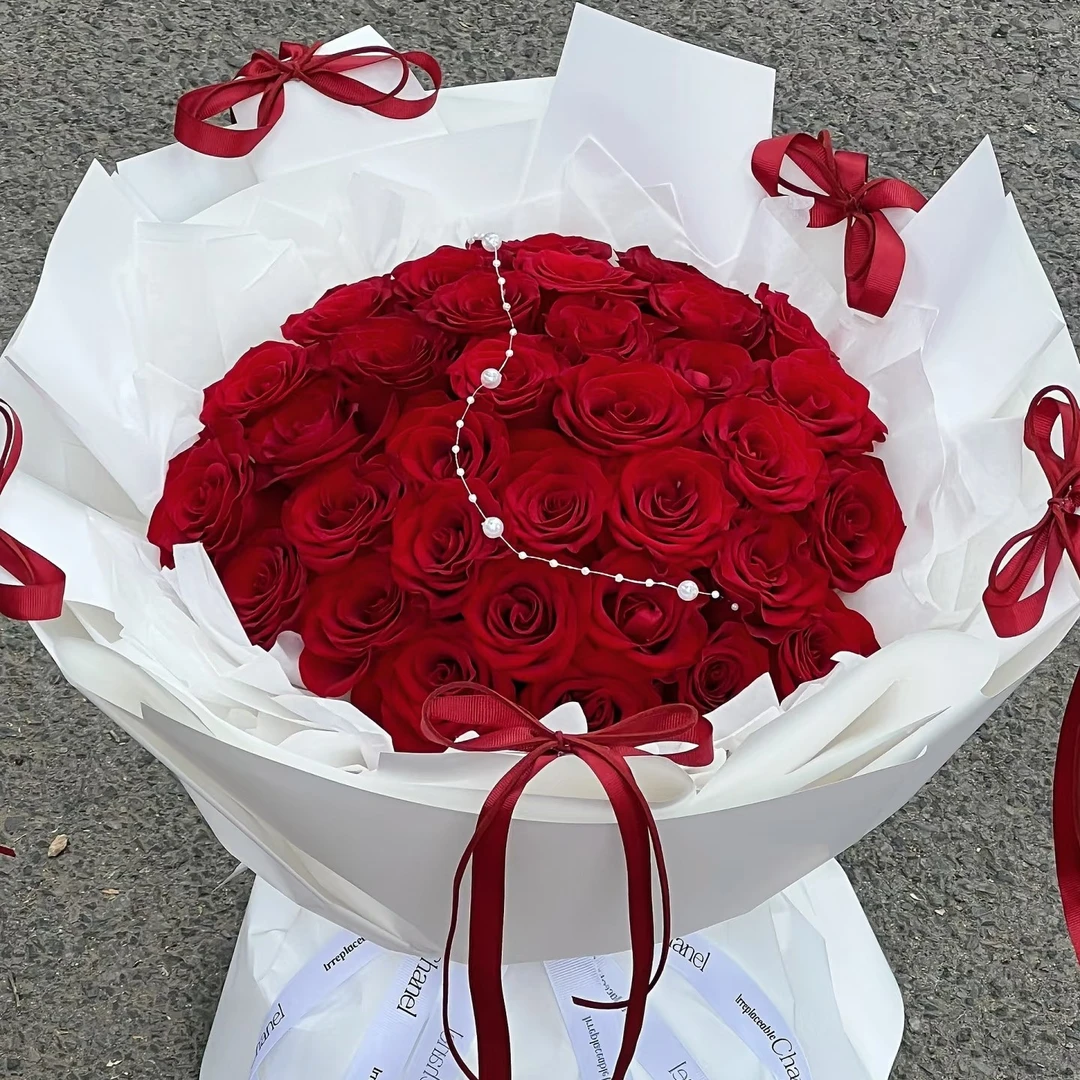 33支红玫瑰花束