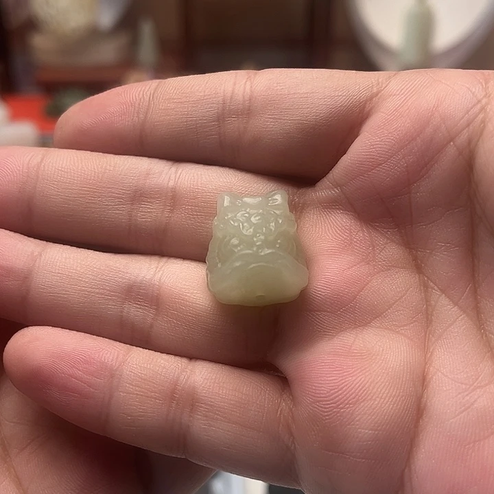 颈饰未镶嵌和田玉醒狮吊坠