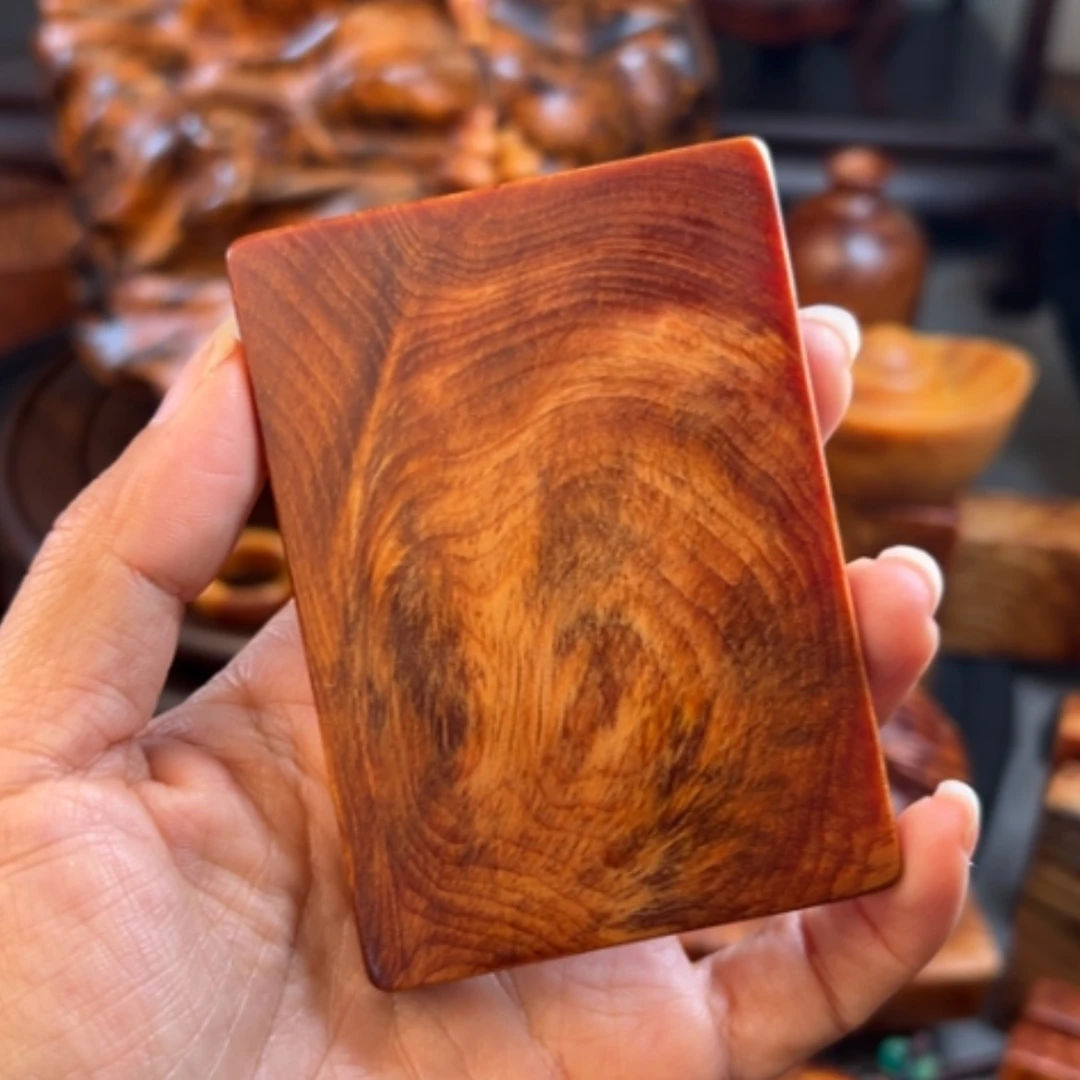 【闪购商品】松木（琥珀木）把件