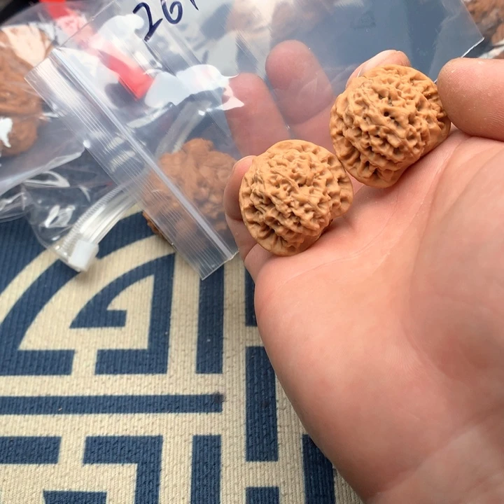 文玩核桃吊坠34秦闷261