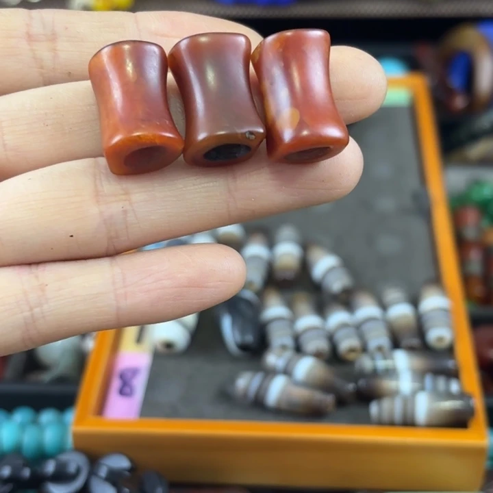 闲***魔玛瑙/玉髓颈饰未镶嵌