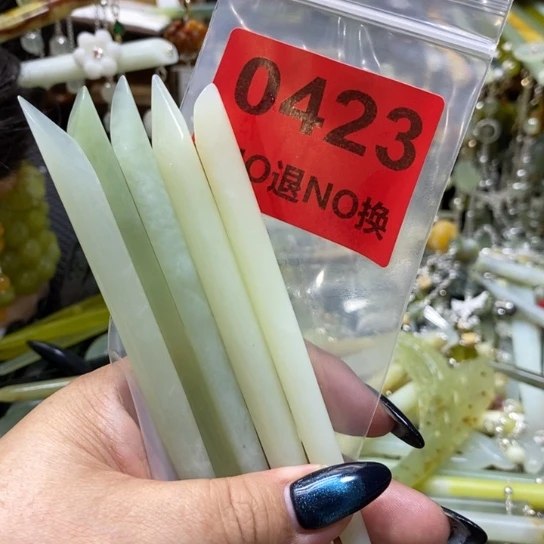 雨***儿蛇纹石玉未镶嵌发簪