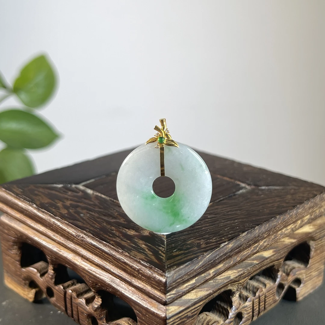 JCA13-139 天然翡翠缅甸A货 18K扣头甜甜圈