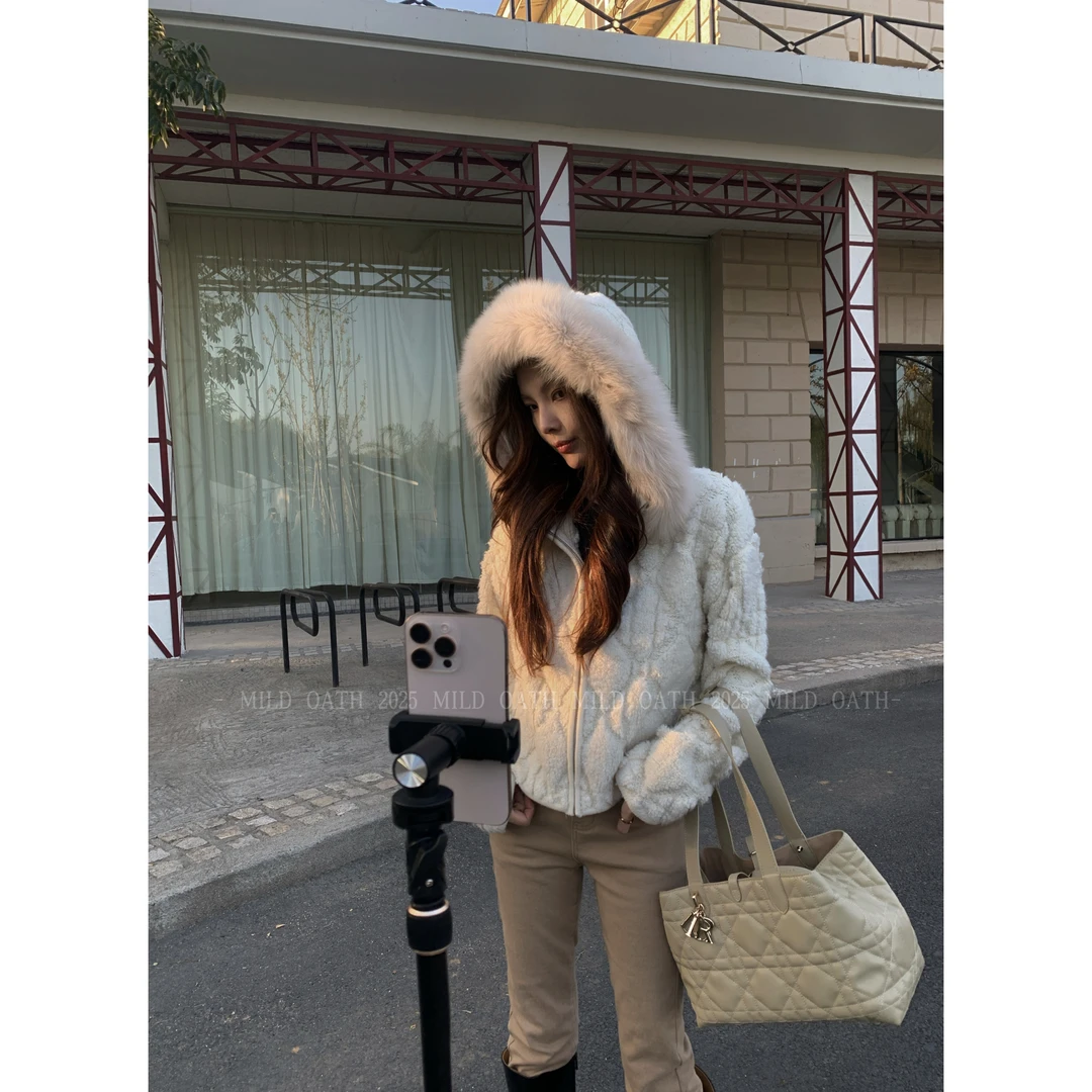 MILDOATH现货【榛果暖绒】狐狸毛毛领绵羊毛貂毛温柔复古连帽外套
