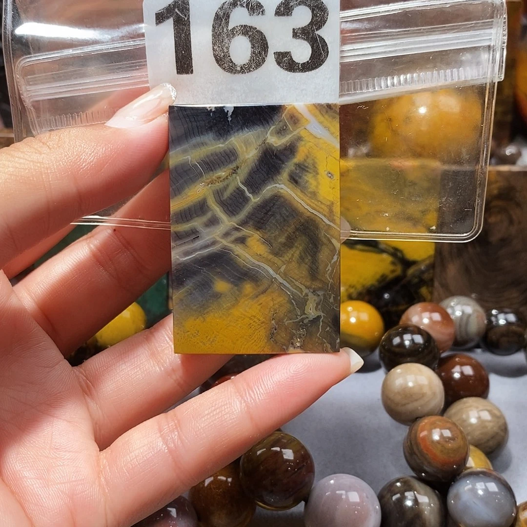 未镶嵌天然北票硅化玉吊坠硅化玉