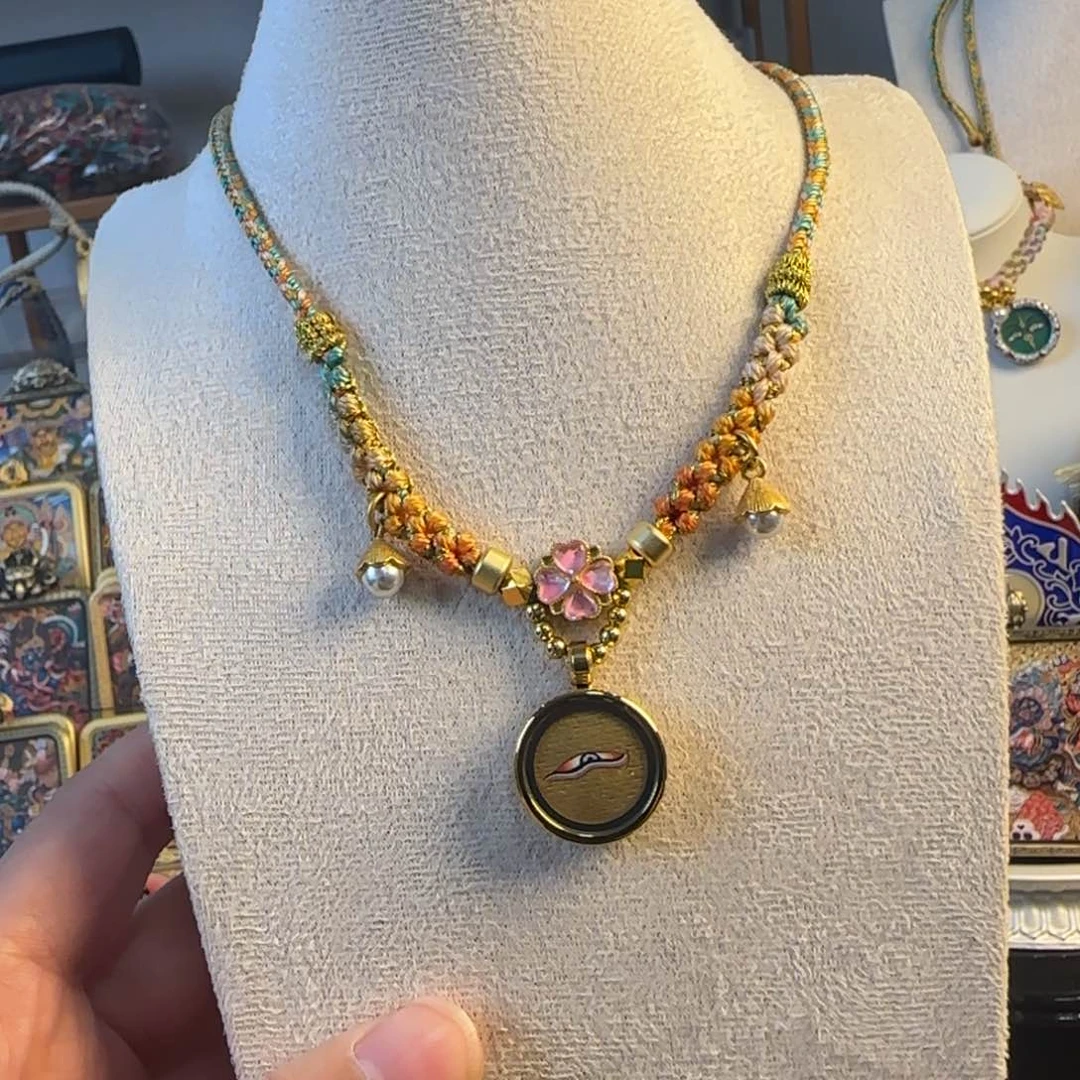 吊坠绿度母眼热贡唐卡