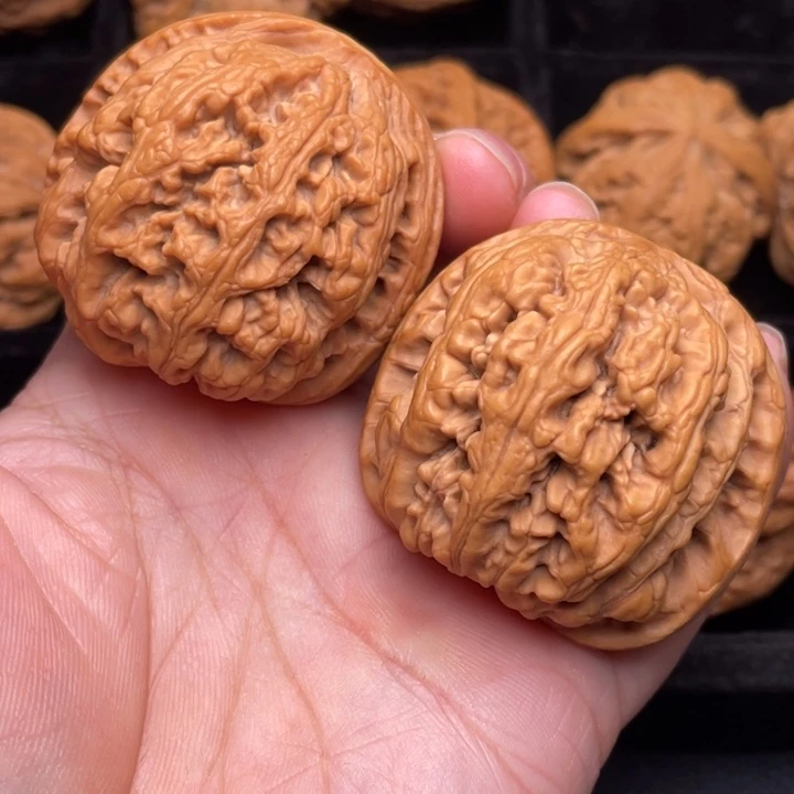 文玩核桃把件秦岭核桃核桃