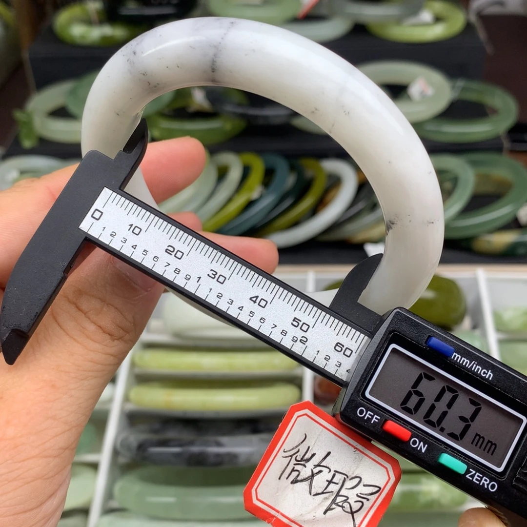 未镶嵌蛇纹石玉手镯691