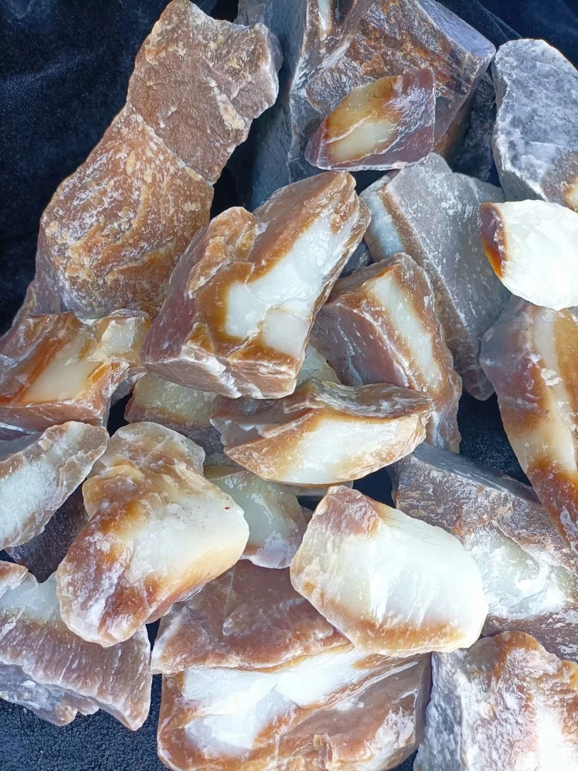 天然原石奇石观赏石品质优良极具观赏价值