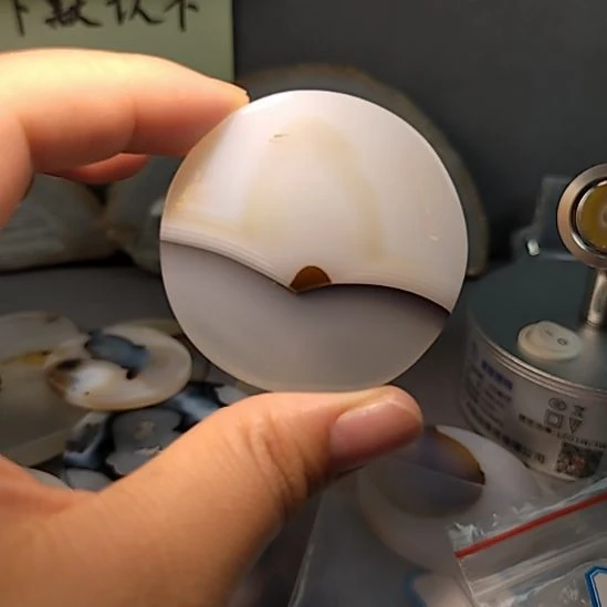 玛瑙/玉髓未镶嵌吊坠挂牌