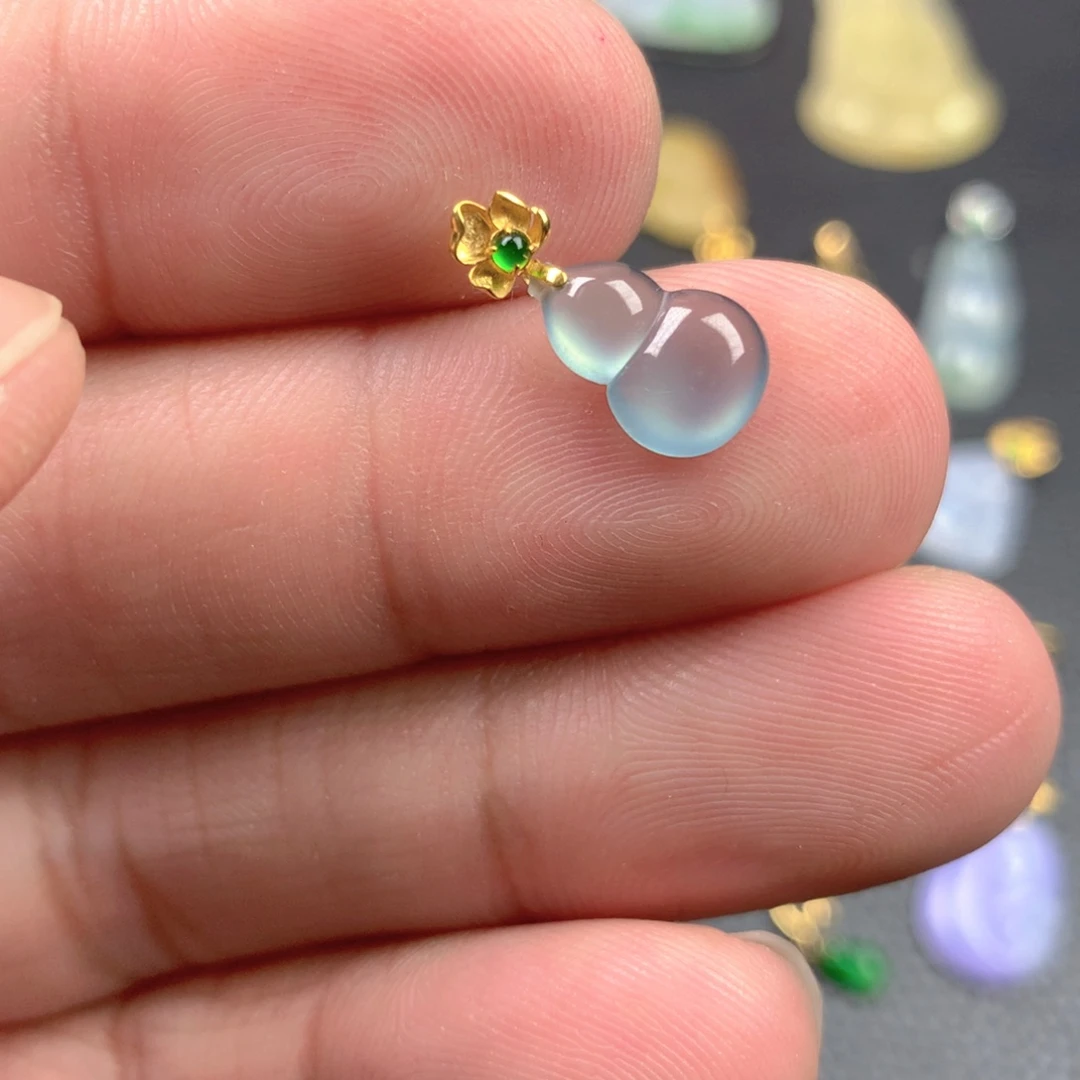 【闪购商品】颈饰18K金镶嵌翡翠翡翠