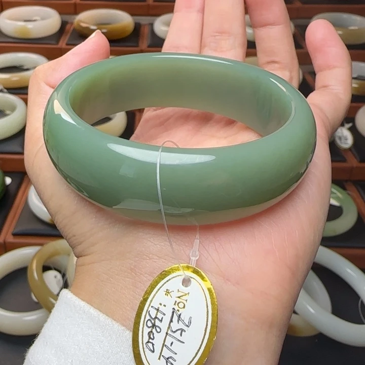 和田玉未镶嵌手镯粉青宽胎58.9