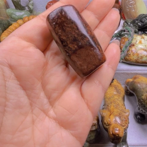 岫岩河磨玉（透闪石质玉）吊坠(不含链)未镶嵌无*