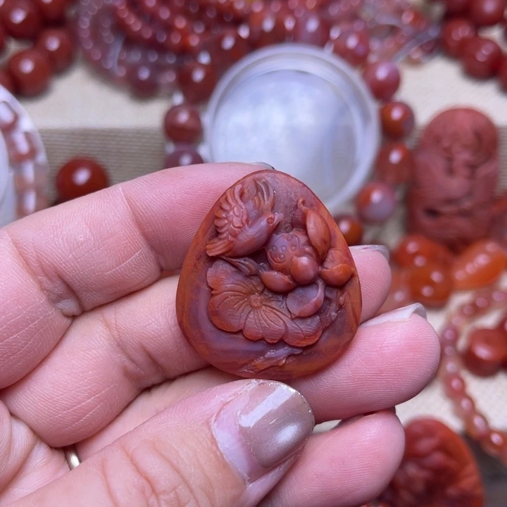 南红玛瑙未镶嵌手链