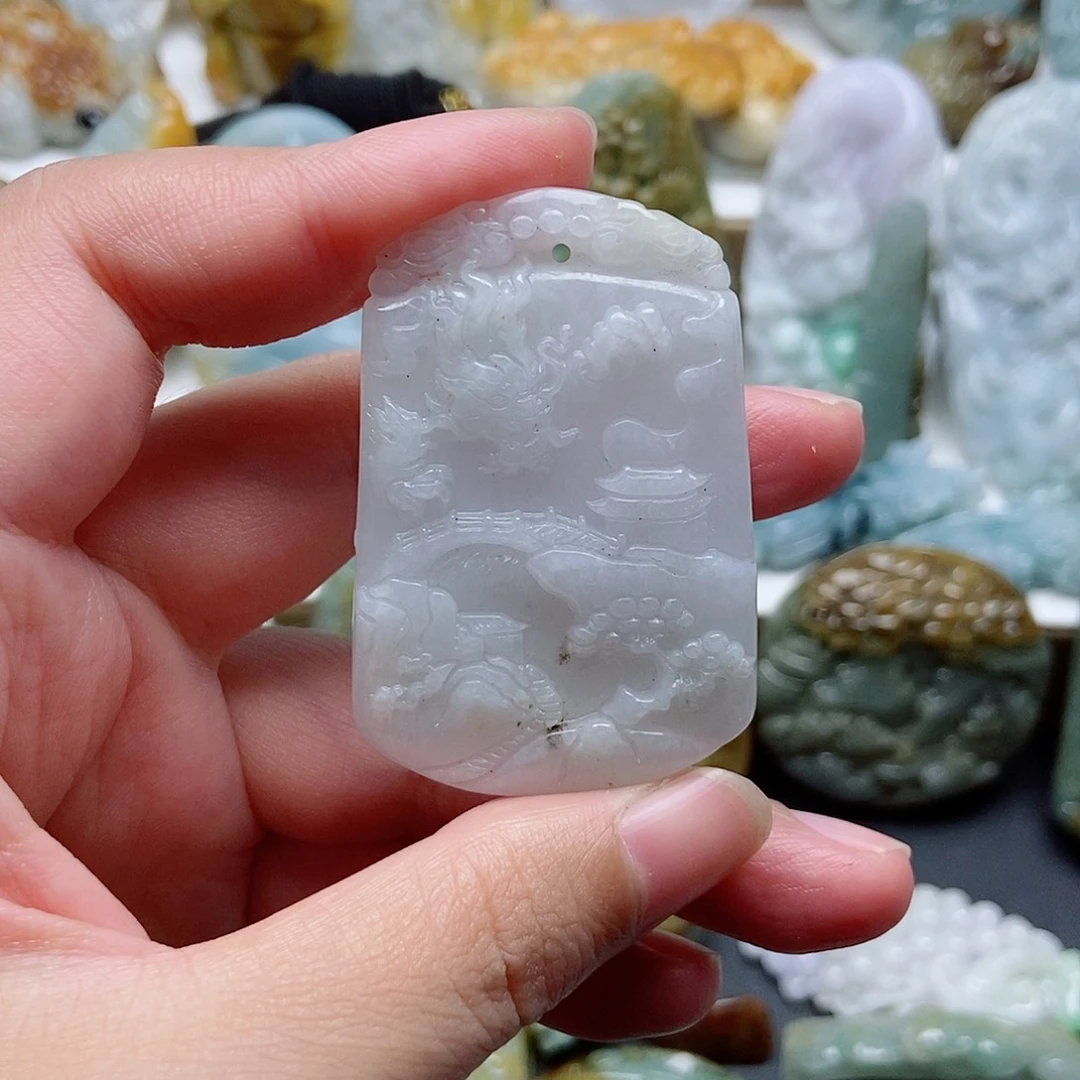 翡翠未镶嵌颈饰翡翠