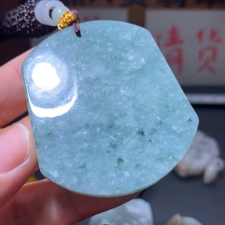翡翠未镶嵌颈饰保真天然A货翡翠
