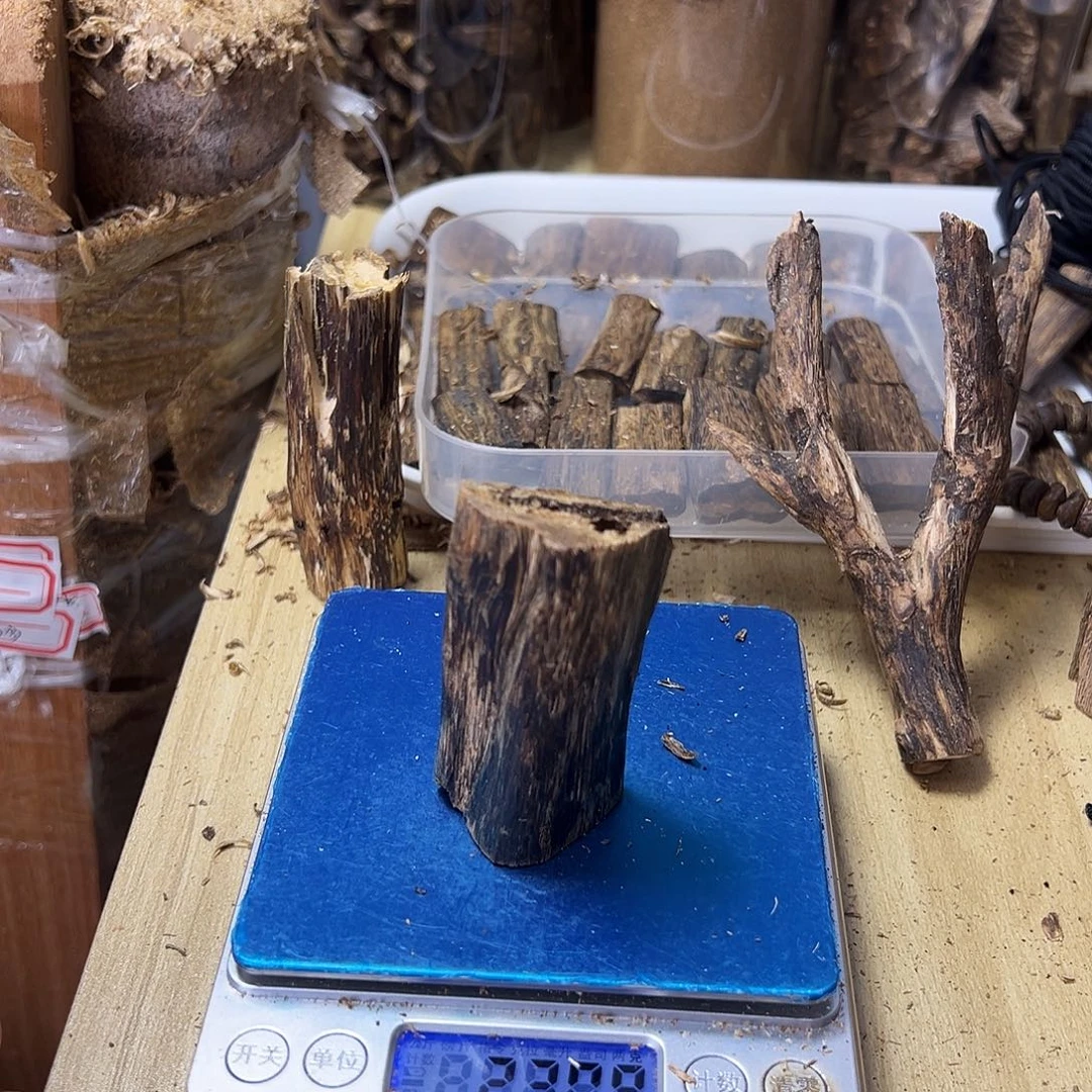 香料绿奇楠虫漏23克