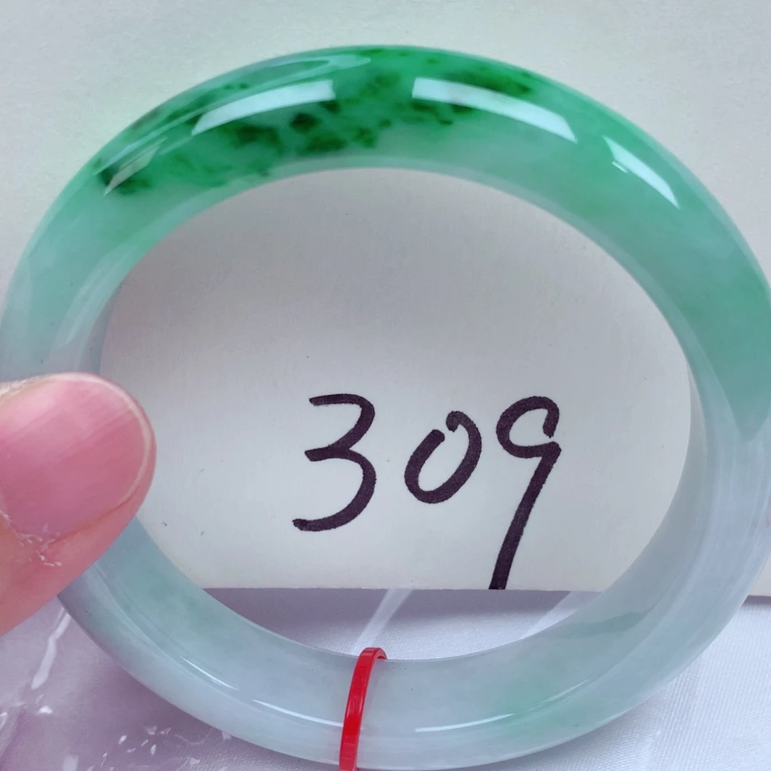 翡翠未镶嵌手镯翡翠