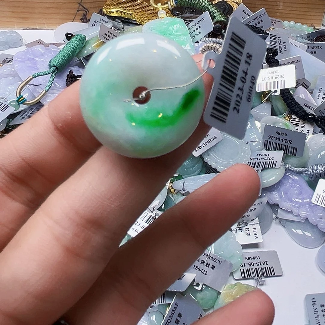 翡翠未镶嵌颈饰缅甸翡翠a货