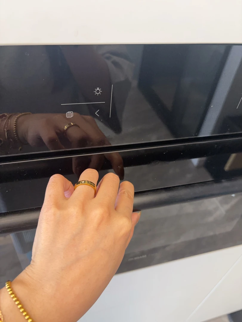 钛钢戒指 签名款 卡卡有钻戒指