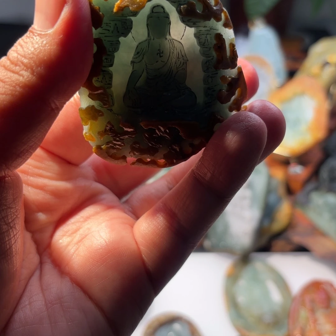 精***师定制翡翠未镶嵌佛