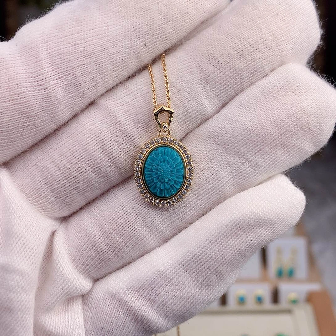 绿松石颈饰未镶嵌