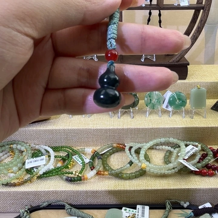 和田玉（青玉）未镶嵌颈饰