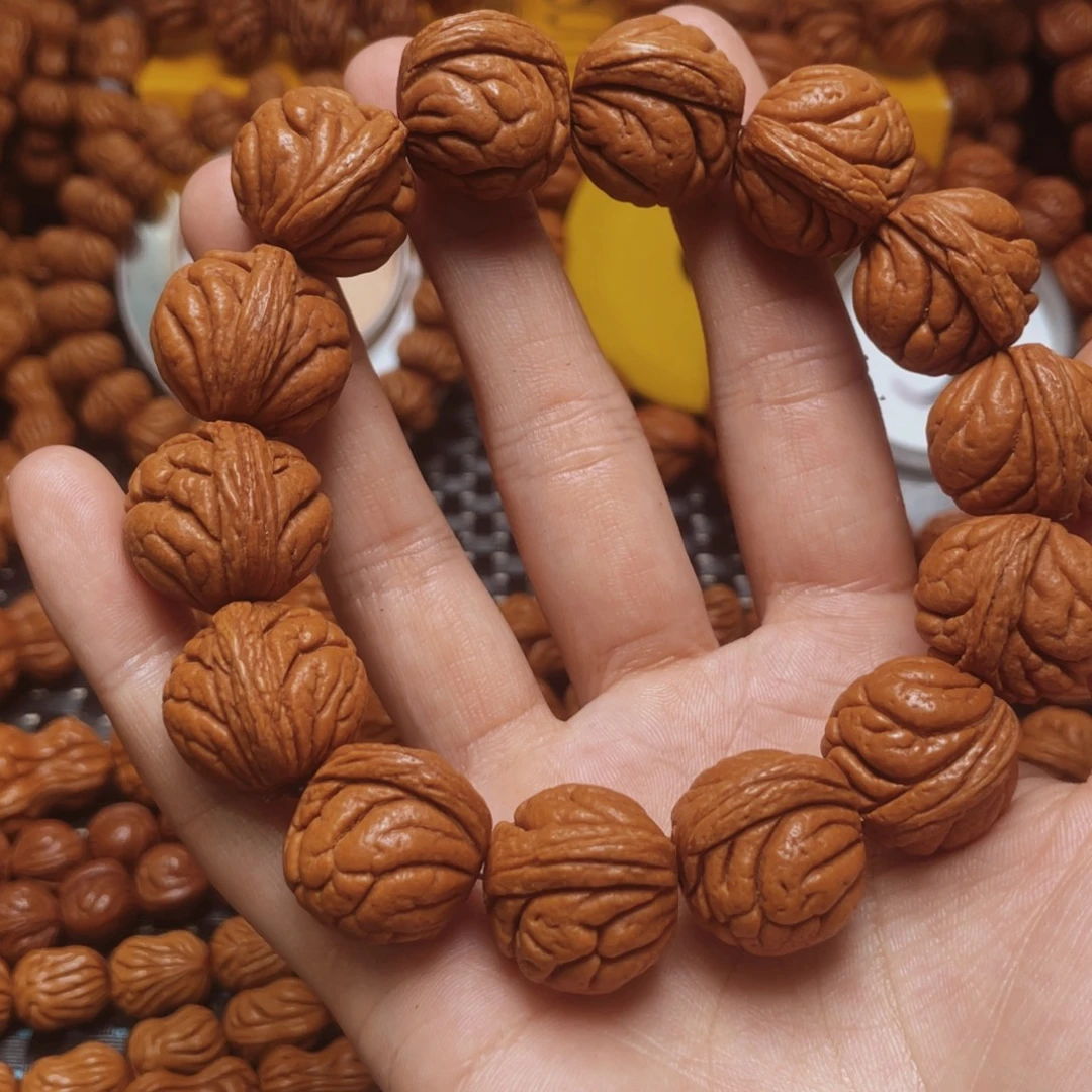 文玩核桃吊坠龙纹桃核