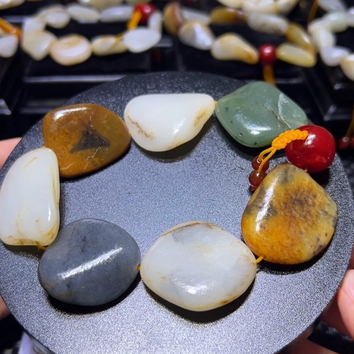 和田玉（子料）未镶嵌颈饰103克