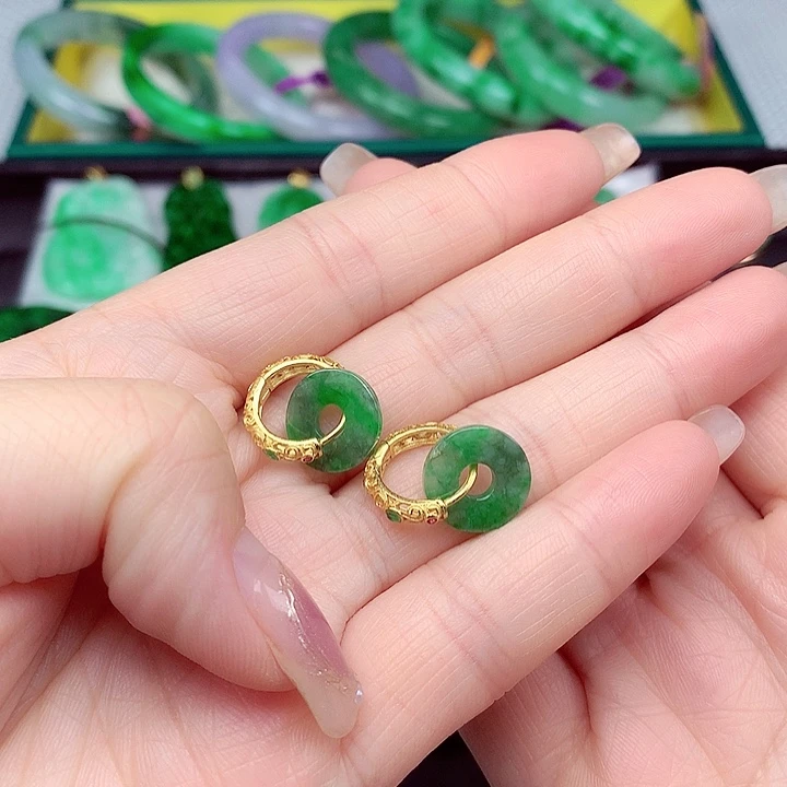 翡翠颈饰银S925镶嵌翡翠