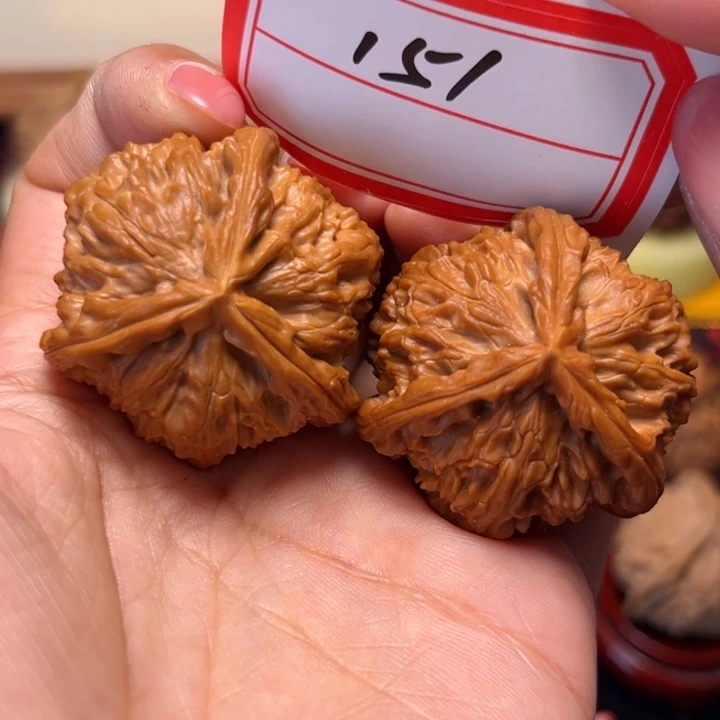 手串文玩核桃38.5白狮子正奔151