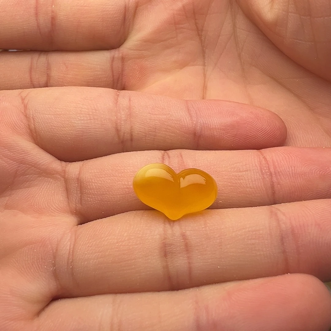 蜜蜡未镶嵌颈饰屁桃提溜（打孔不退换）