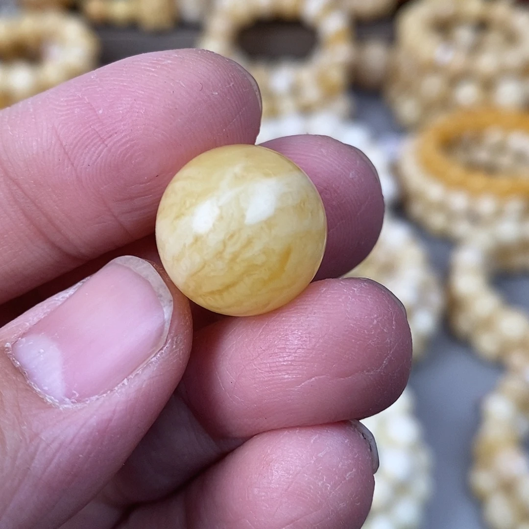 蜜蜡未镶嵌珠宝奇石17.4mm 3g