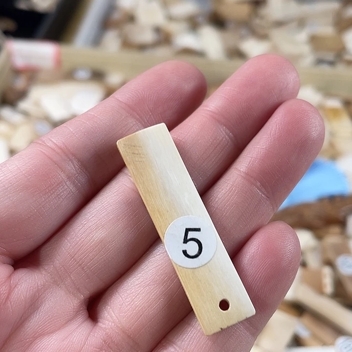 泥塑不打孔联系客服