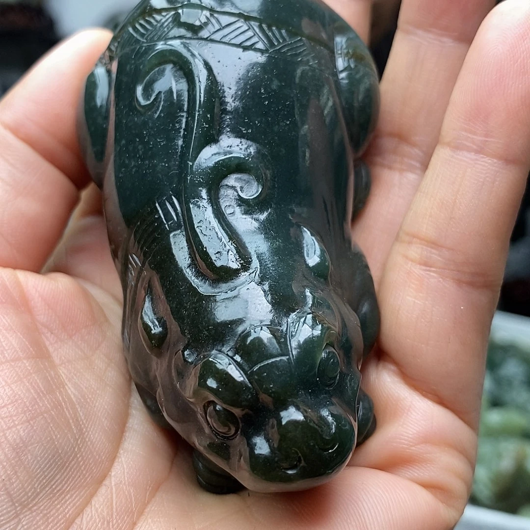 未镶嵌和田玉把件